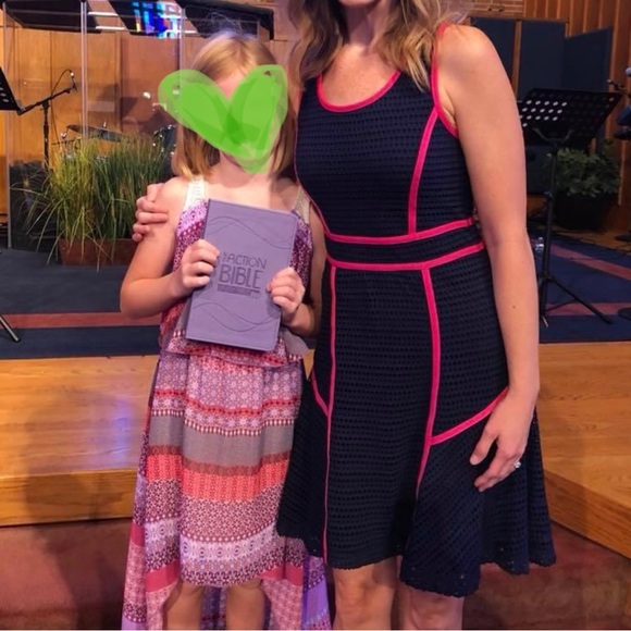 🛍️ 3/$25 Cynthia Rowley Dress - Picture 3 of 9